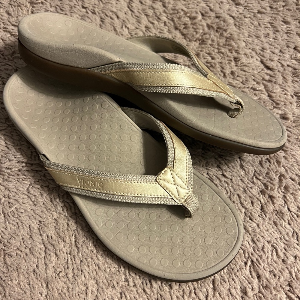 Vionic flip flops - Gold Taupe
